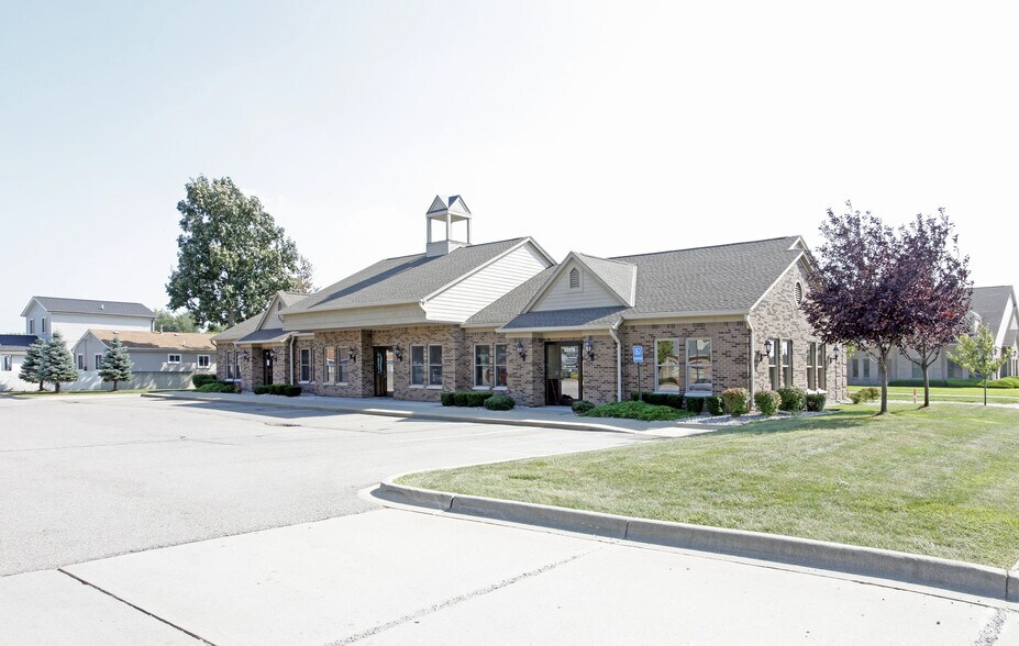 33576-33596 Harper Ave, Clinton Township, MI à louer - Photo principale – Image 2 sur 16