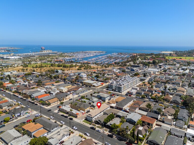 423 W 17th St, San Pedro, CA à vendre - Photo de l’immeuble – Image 2 sur 12