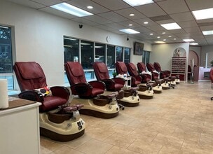 550 S Glendora Ave, West Covina, CA à louer Photo intérieure– Image 2 sur 2