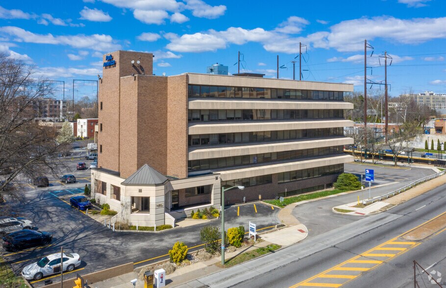 1 Bala Ave, Bala Cynwyd, PA à louer - Photo principale – Image 1 sur 6