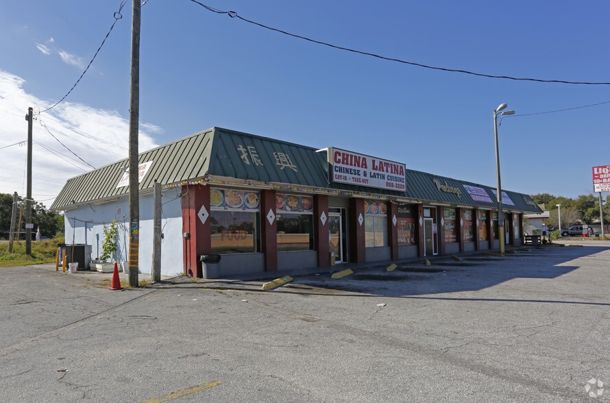 3711 E Busch Blvd, Tampa, FL à louer - Photo principale – Image 1 sur 8