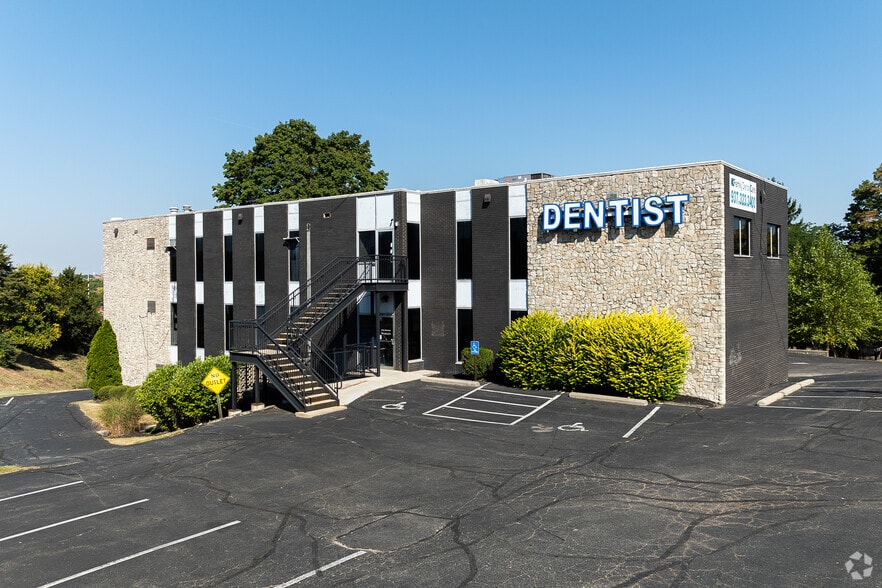 1240 E Main St, Springfield, OH à louer - Photo principale – Image 1 sur 20