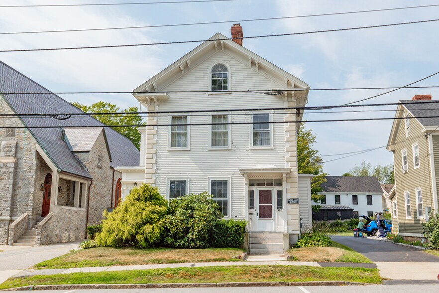 326 Main St, Yarmouth, ME à louer - Photo principale – Image 1 sur 8