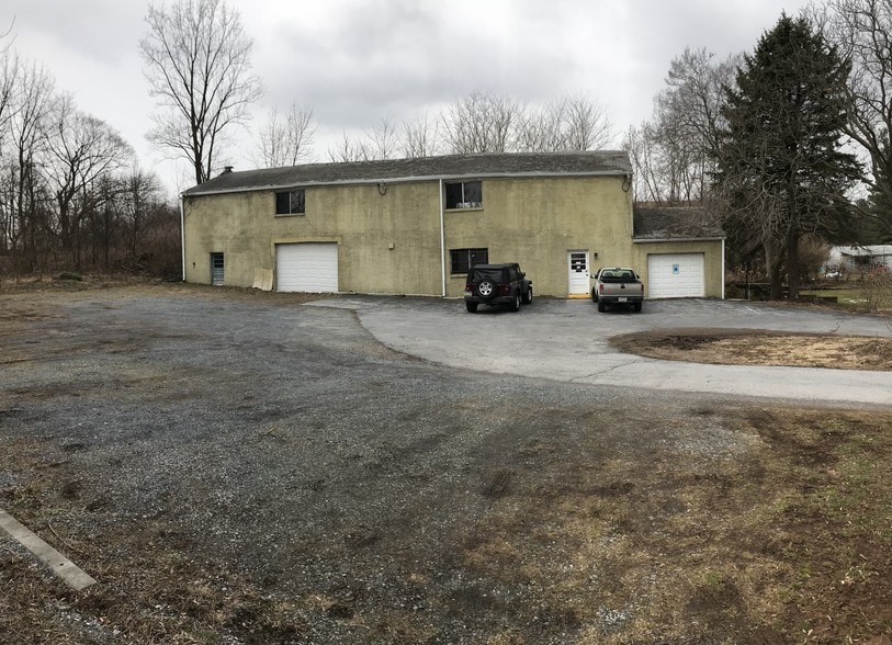 Old Swde Rd portefeuille de 2 biens à vendre sur LoopNet.fr - Photo principale – Image 2 sur 2