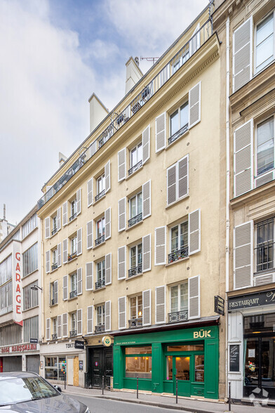 47 Rue De Laborde, Paris à louer - Photo principale – Image 1 sur 2