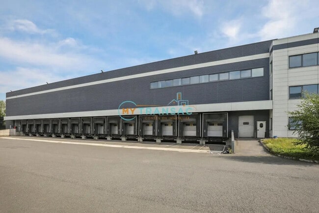 Plus de détails pour Industriel/Logistique à louer