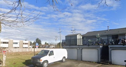 9509 152 St, Surrey, BC à louer Photo de l’immeuble– Image 2 sur 5