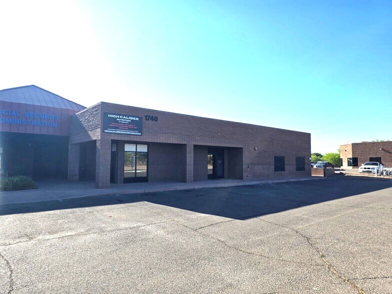 1740-1760 N Mastick Way, Nogales, AZ à louer - Photo de l’immeuble – Image 1 sur 5