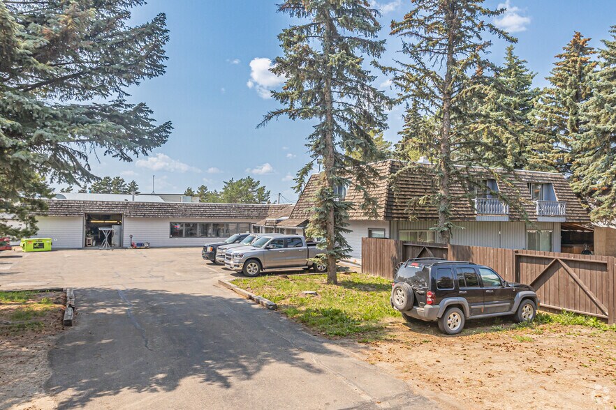 70 Oswald Dr, Spruce Grove, AB à vendre - Photo principale – Image 1 sur 1