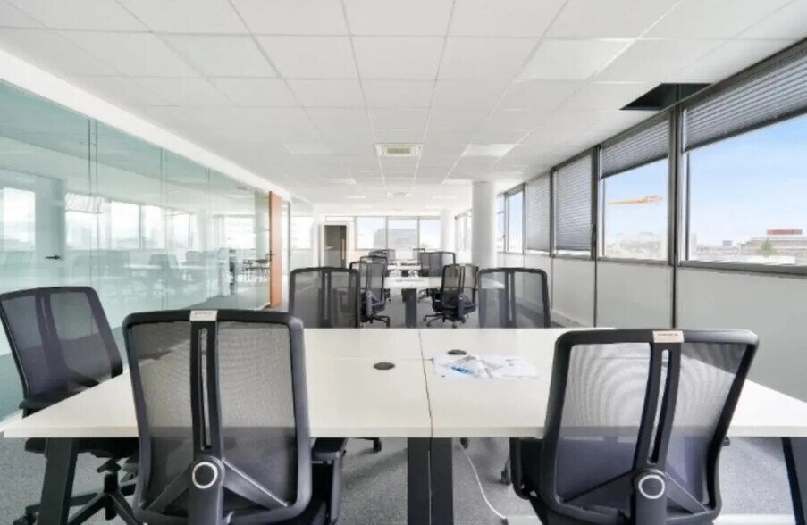 13 Avenue Morane Saulnier, Vélizy-Villacoublay à louer - Photo intérieure – Image 1 sur 9