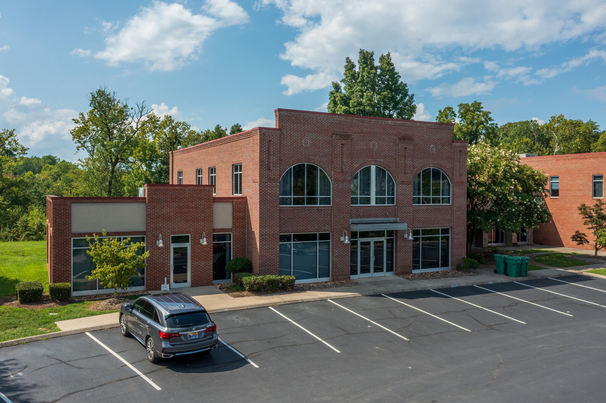 2575 Willow Point Way, Knoxville, TN à vendre Photo principale– Image 1 sur 26