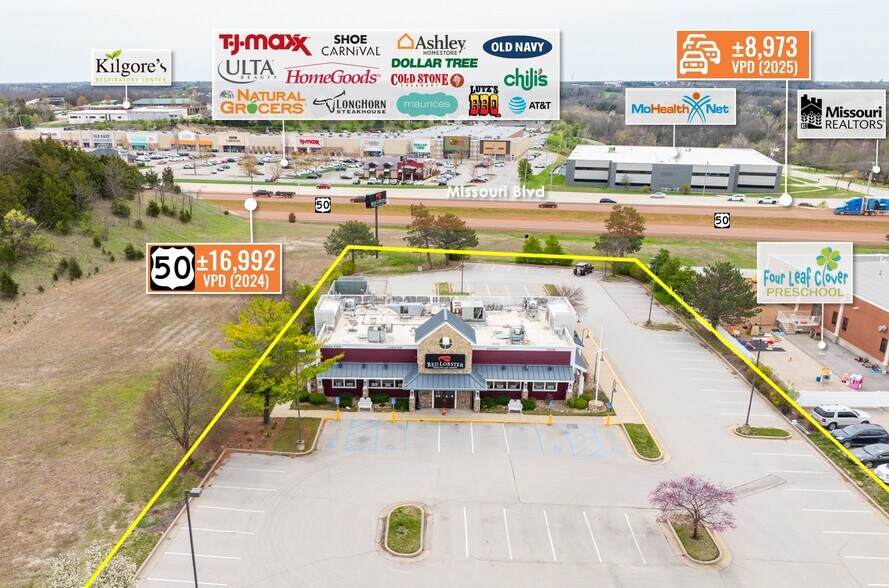 3519 Country Club Dr, Jefferson City, MO à vendre - Photo de l’immeuble – Image 1 sur 9