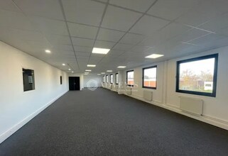 Bureau dans Lisses à louer Photo intérieure– Image 2 sur 2