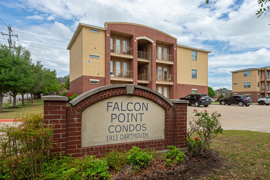 1915 Dartmouth St, College Station, TX à vendre - Photo de l’immeuble – Image 1 sur 10