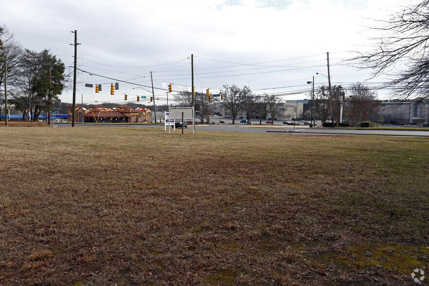 285 N New Hope Rd, Gastonia, NC à vendre - Photo principale – Image 1 sur 2