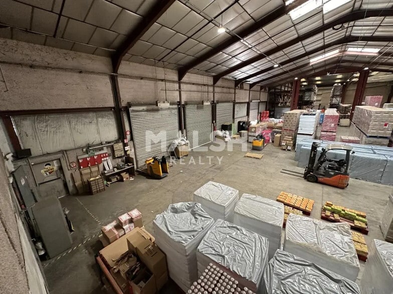 Bureau dans Châteauvilain à louer - Photo intérieure – Image 3 sur 22