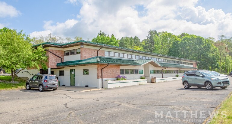 710 North Ave, Battle Creek, MI à vendre - Photo de l’immeuble – Image 3 sur 5