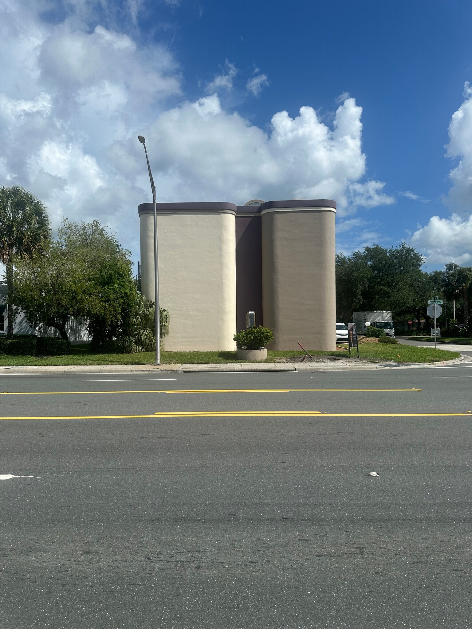 2904 Manatee Ave, Bradenton, FL à vendre Photo de l’immeuble– Image 1 sur 9