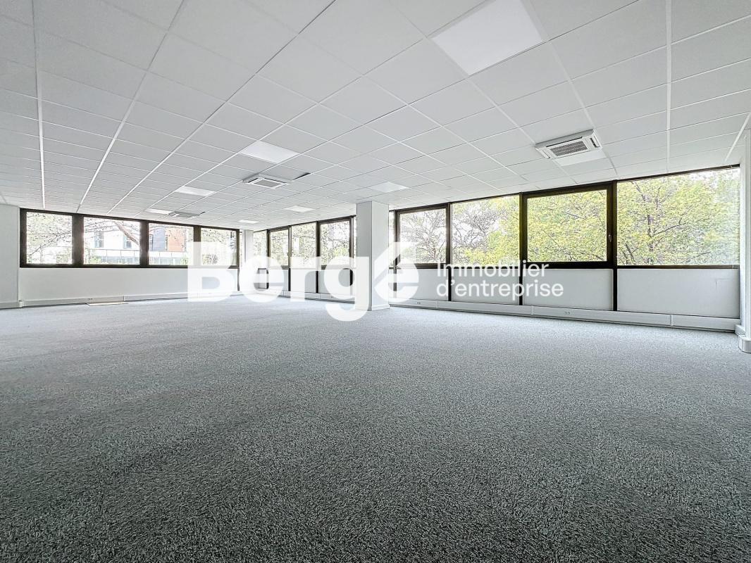 Bureau dans SOPHIA ANTIPOLIS à louer Photo de l’immeuble– Image 1 sur 7