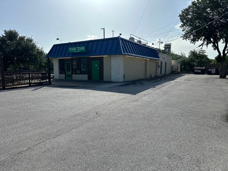 5517 Manchaca Rd, Austin, TX à vendre - Photo de l’immeuble – Image 2 sur 26