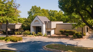 Plus de détails pour 120 N Bryant Ave, Edmond, OK - Bureau à louer