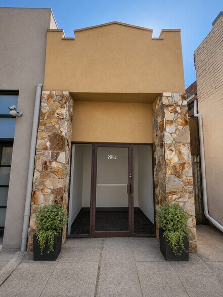 91A Carman Ave, Cedarhurst, NY à vendre - Photo de l’immeuble – Image 1 sur 9