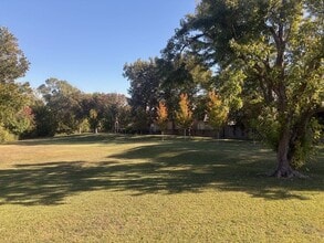 12740 Hillcrest Rd, Dallas, TX à louer Photo intérieure– Image 2 sur 6