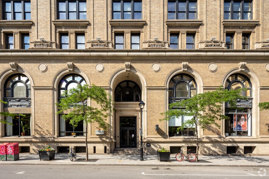 401-409 Rue Mcgill, Montréal, QC à louer - Photo de l’immeuble – Image 3 sur 9