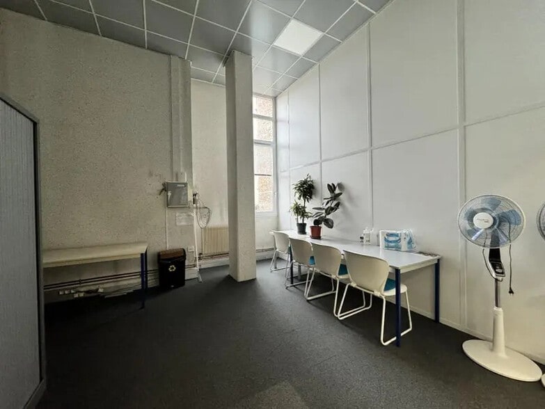 Bureau dans Montreuil à louer - Photo intérieure – Image 2 sur 19