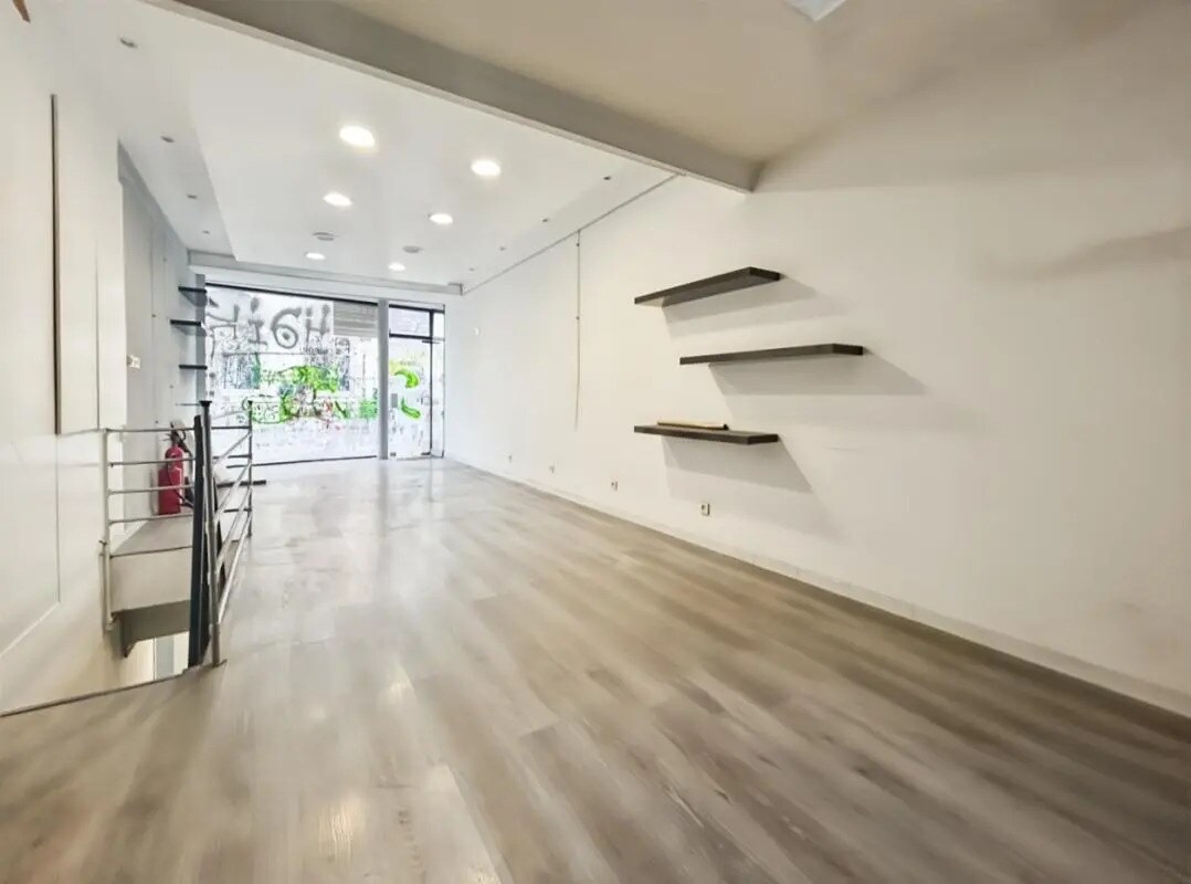 Rue Du Faubourg Saint-Martin, Paris à louer Photo de l’immeuble– Image 1 sur 6