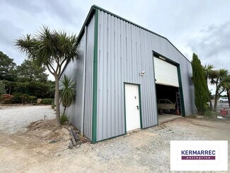 Plus de détails pour Local d'activités à louer