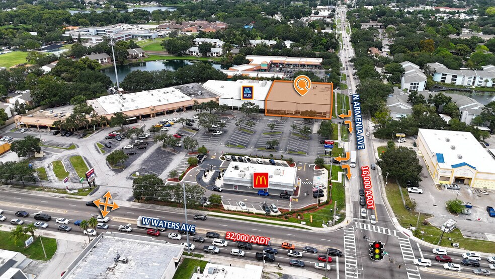 8408-8438 N Armenia Ave, Tampa, FL à louer - Photo de l’immeuble – Image 2 sur 14