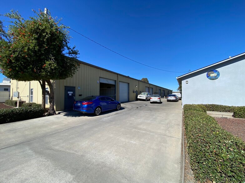 1503 Lone Palm Ave, Modesto, CA à louer - Photo de l’immeuble – Image 3 sur 14