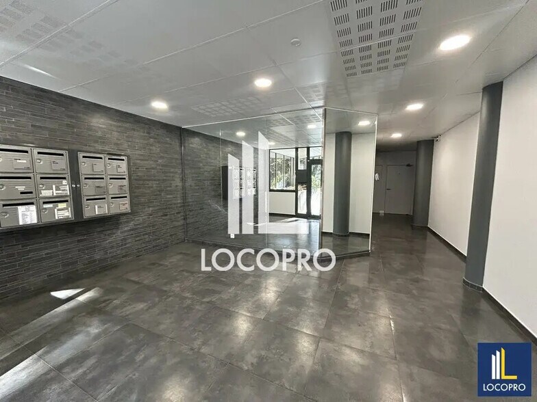 100 Rue Albert Caquot, Valbonne à vendre - Photo de l’immeuble – Image 3 sur 9