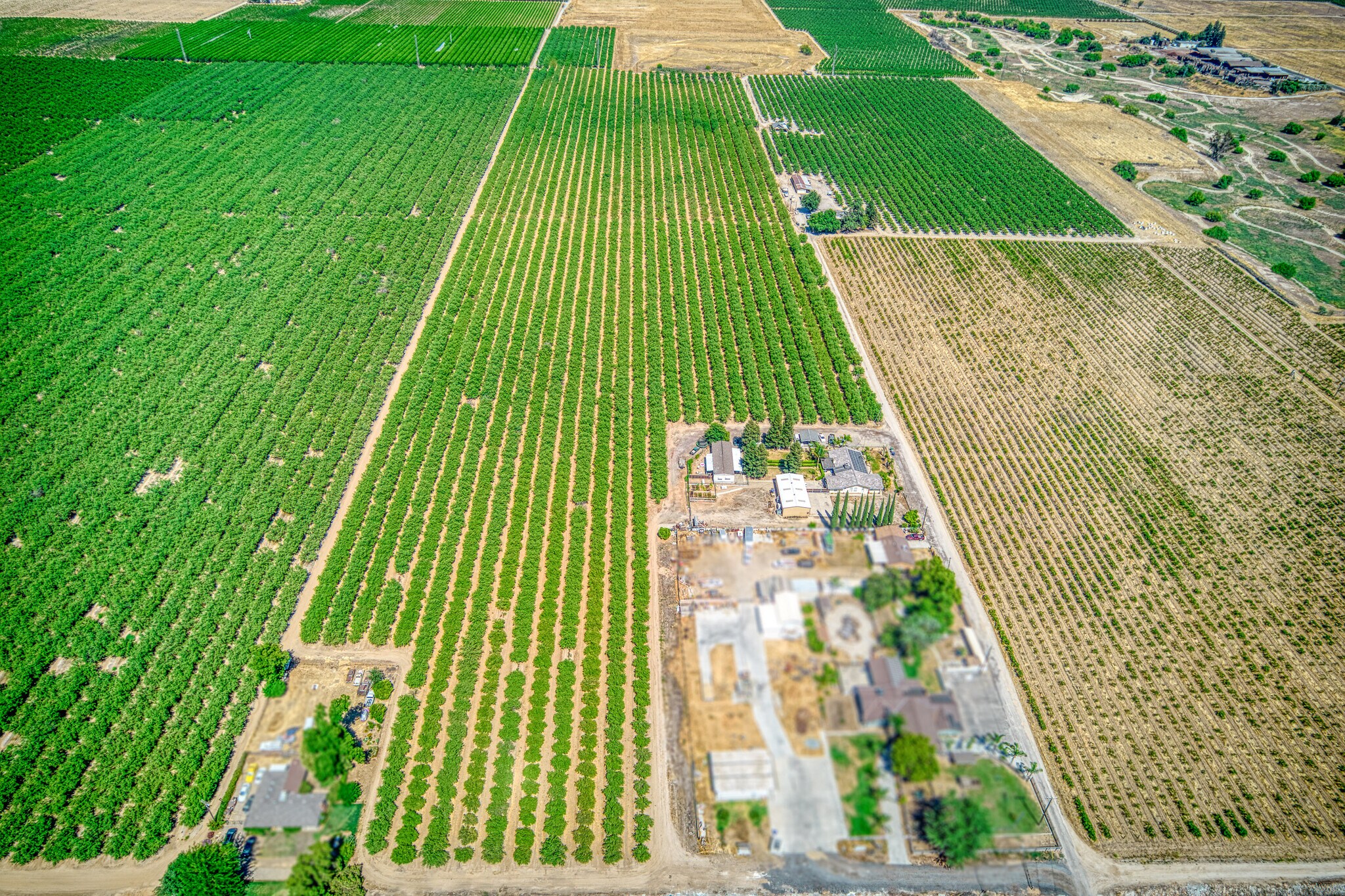 3590 S McCall Ave, Sanger, CA à vendre Photo de l’immeuble– Image 1 sur 50