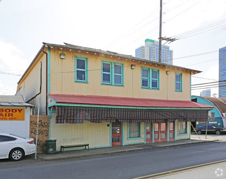 894 Queen St, Honolulu, HI à louer - Photo de l’immeuble – Image 3 sur 28