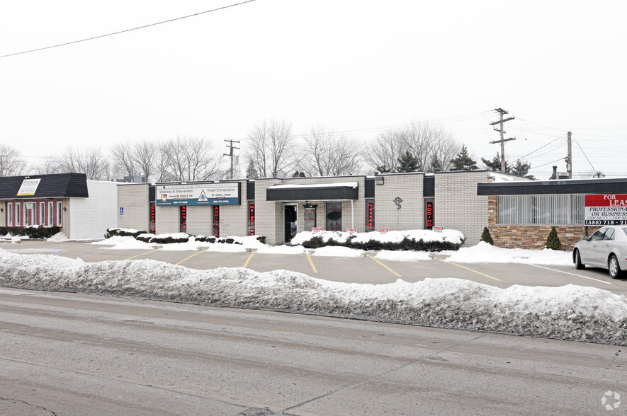 22790 Kelly Rd, Eastpointe, MI à vendre - Photo de l’immeuble – Image 2 sur 2