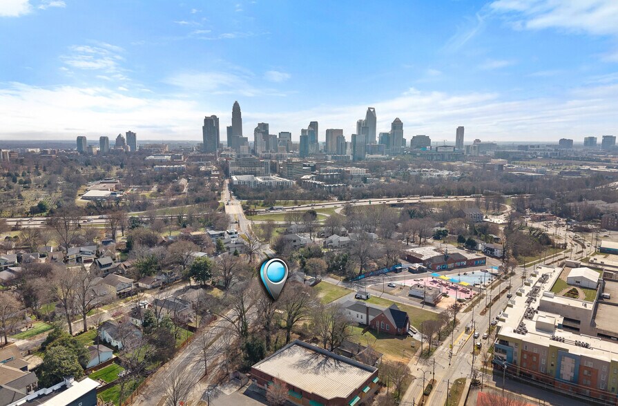1515 5th st, Charlotte, NC à vendre - Photo de l’immeuble – Image 1 sur 8