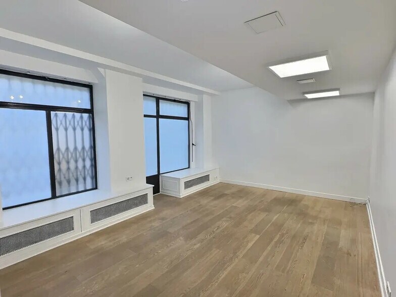 Bureau dans Paris à louer - Photo de l’immeuble – Image 2 sur 10