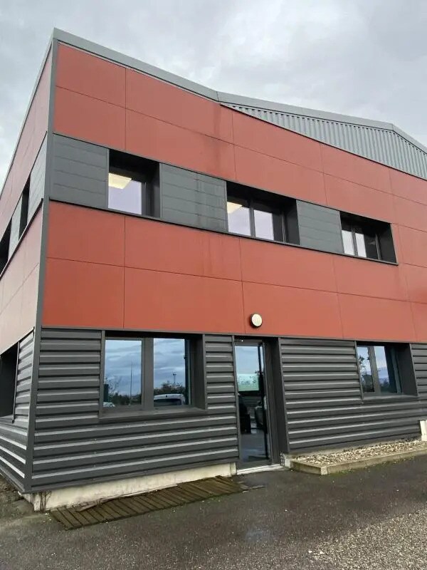 Plus de détails pour 8 Avenue De L'Industrie, Corbas - Bureau à louer