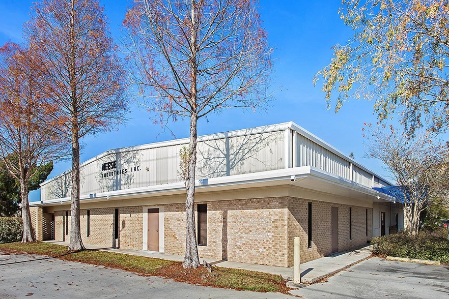 10646 Airline Hwy, Gonzales, LA à louer - Photo principale – Image 1 sur 39