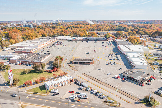 Plus de détails pour 100-404 Cavalier Sq, Hopewell, VA - Local commercial à louer