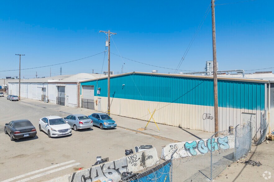 340 W Scotts Ave, Stockton, CA à vendre - Photo de l’immeuble – Image 3 sur 34