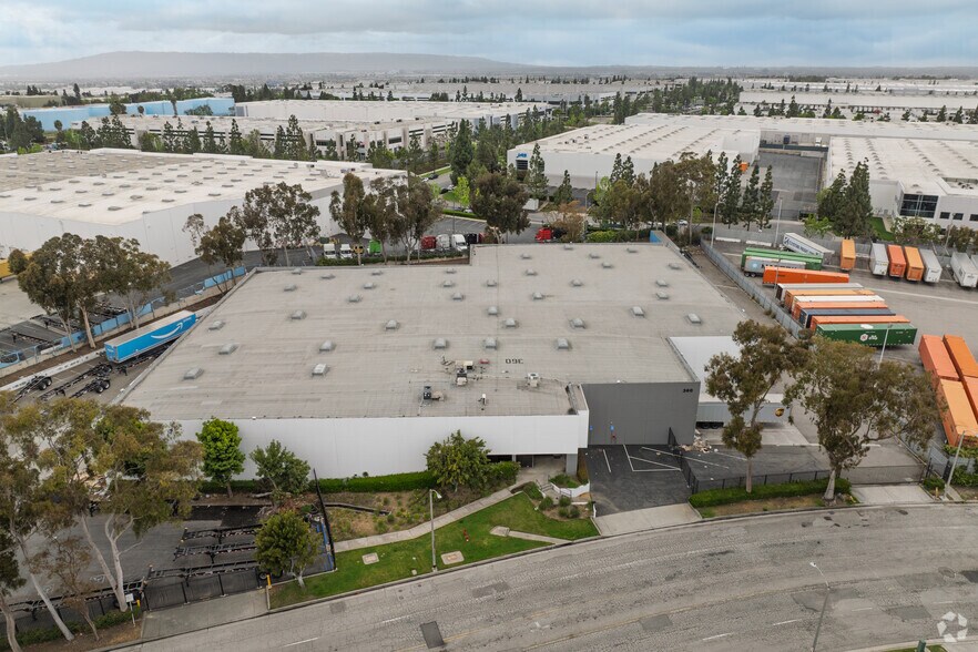 360 W Victoria St, Compton, CA à louer - Aérien – Image 3 sur 6
