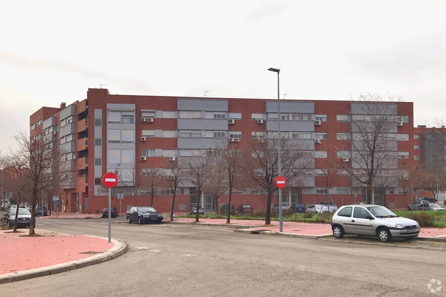 Avenida Unión Europea, 15, Torrejón de Ardoz, Madrid à vendre - Photo de l’immeuble – Image 2 sur 2