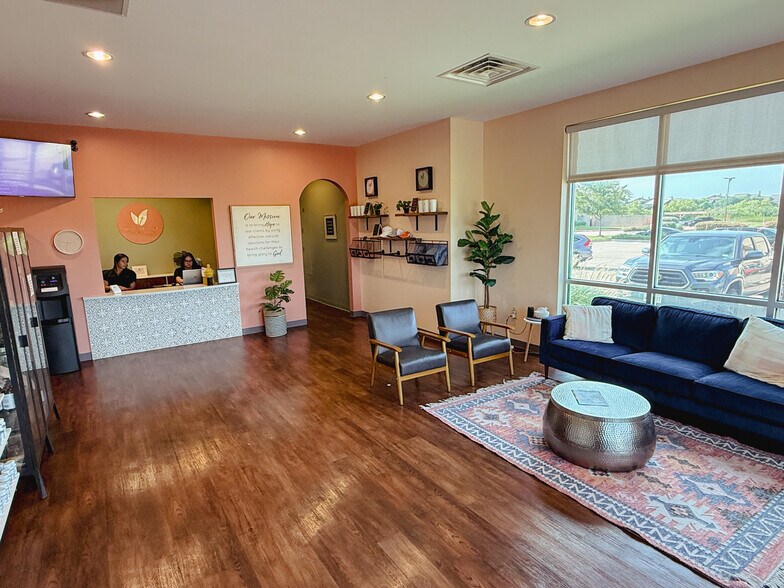 3100 N Tarrant Pky, Fort Worth, TX à louer - Photo de l’immeuble – Image 2 sur 10