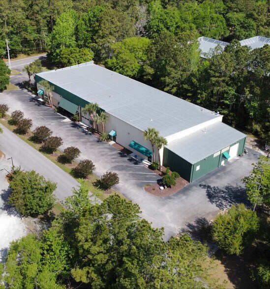 312 Commerce Dr, Pawleys Island, SC à louer - Photo de l’immeuble – Image 2 sur 5