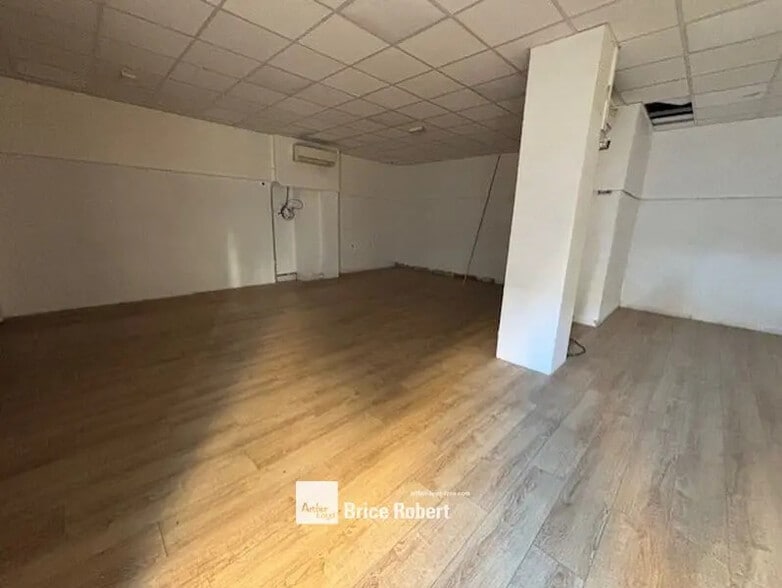 Local commercial dans Villeurbanne à louer - Photo intérieure – Image 3 sur 6