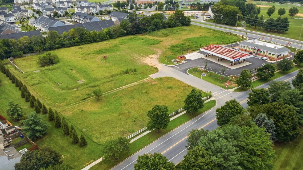 6489 Corporate Dr, Frederick, MD à vendre - Photo de l’immeuble – Image 3 sur 10