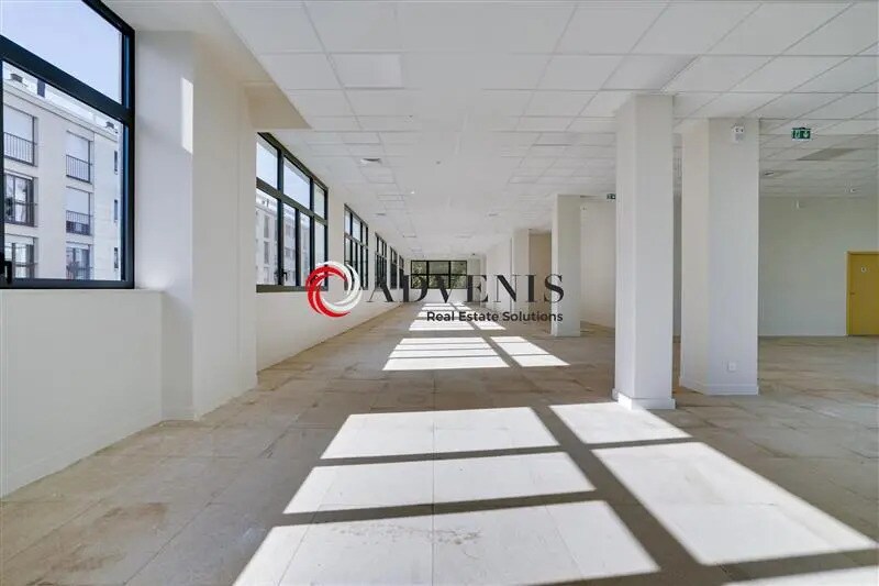 Bureau dans Joinville-le-Pont à louer - Photo de l’immeuble – Image 3 sur 10